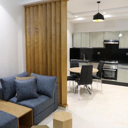 Quiet Hotel Kazablanka Dış mekan fotoğraf