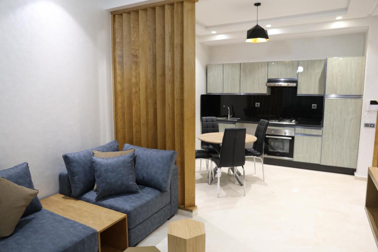 Quiet Hotel Kazablanka Dış mekan fotoğraf