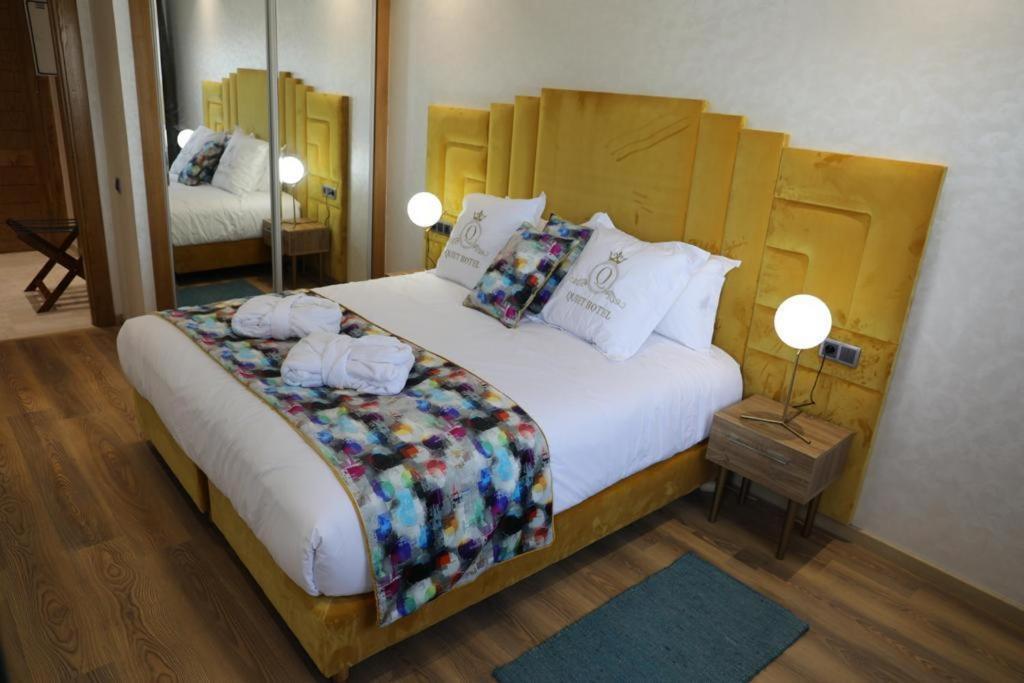 Quiet Hotel Kazablanka Dış mekan fotoğraf