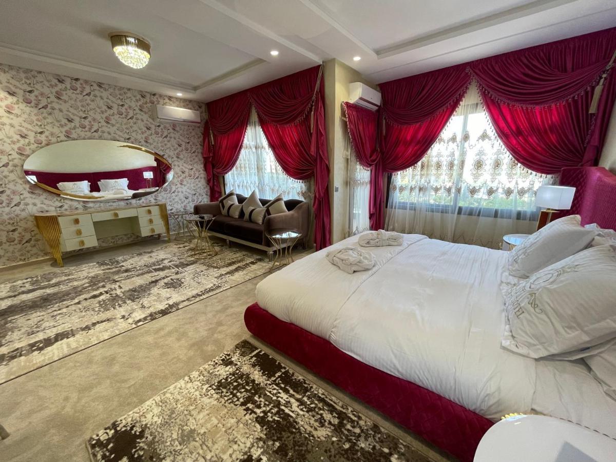 Quiet Hotel Kazablanka Dış mekan fotoğraf