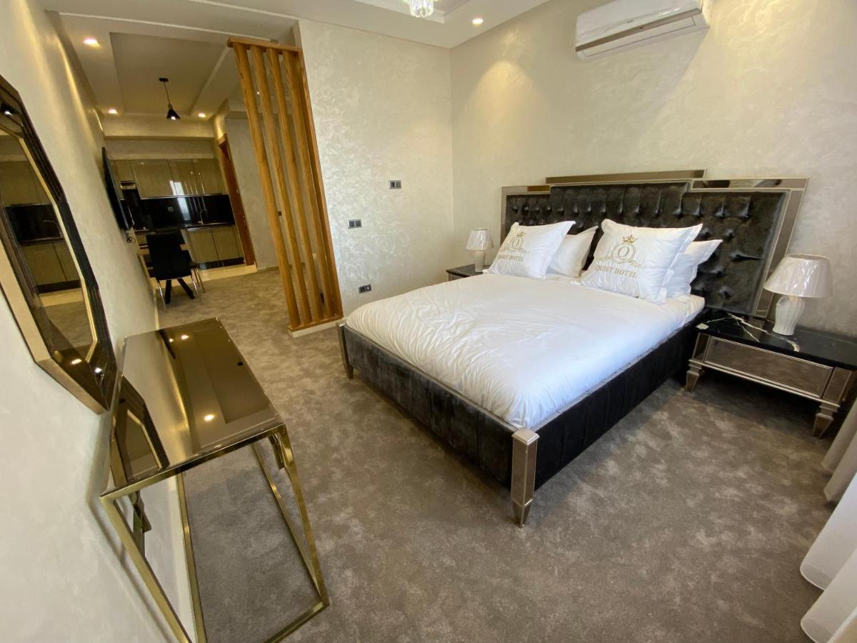 Quiet Hotel Kazablanka Dış mekan fotoğraf