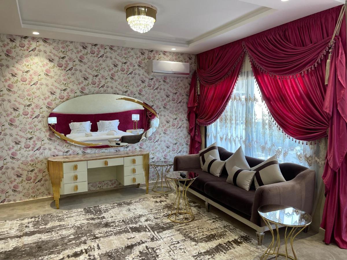 Quiet Hotel Kazablanka Dış mekan fotoğraf