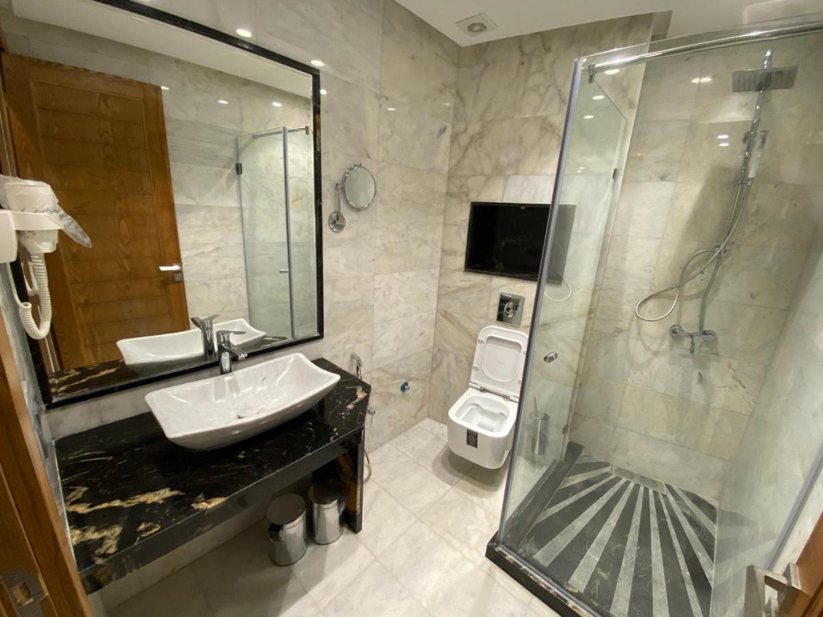 Quiet Hotel Kazablanka Dış mekan fotoğraf